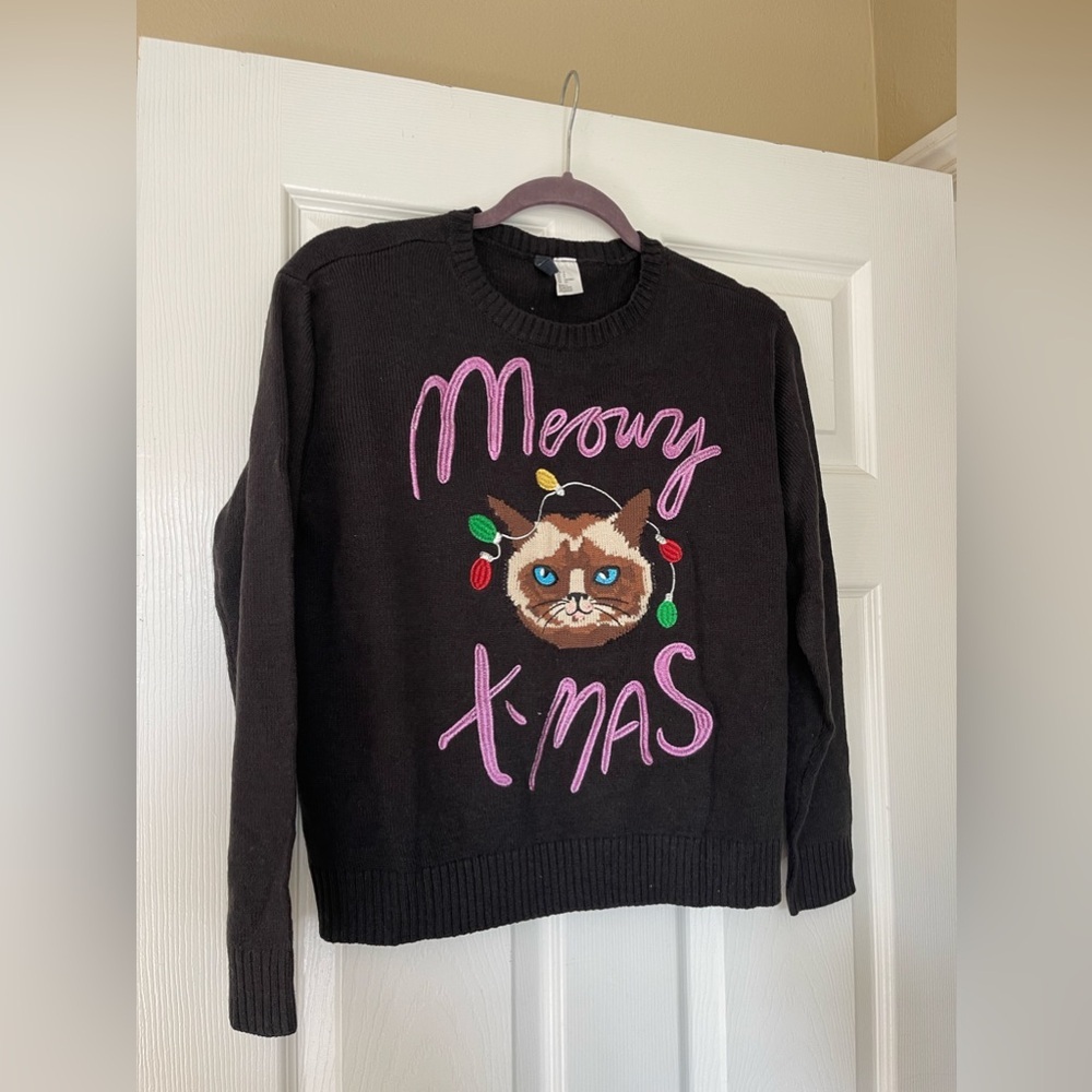 NEW H&M embroidered Christmas sweater xmas cat